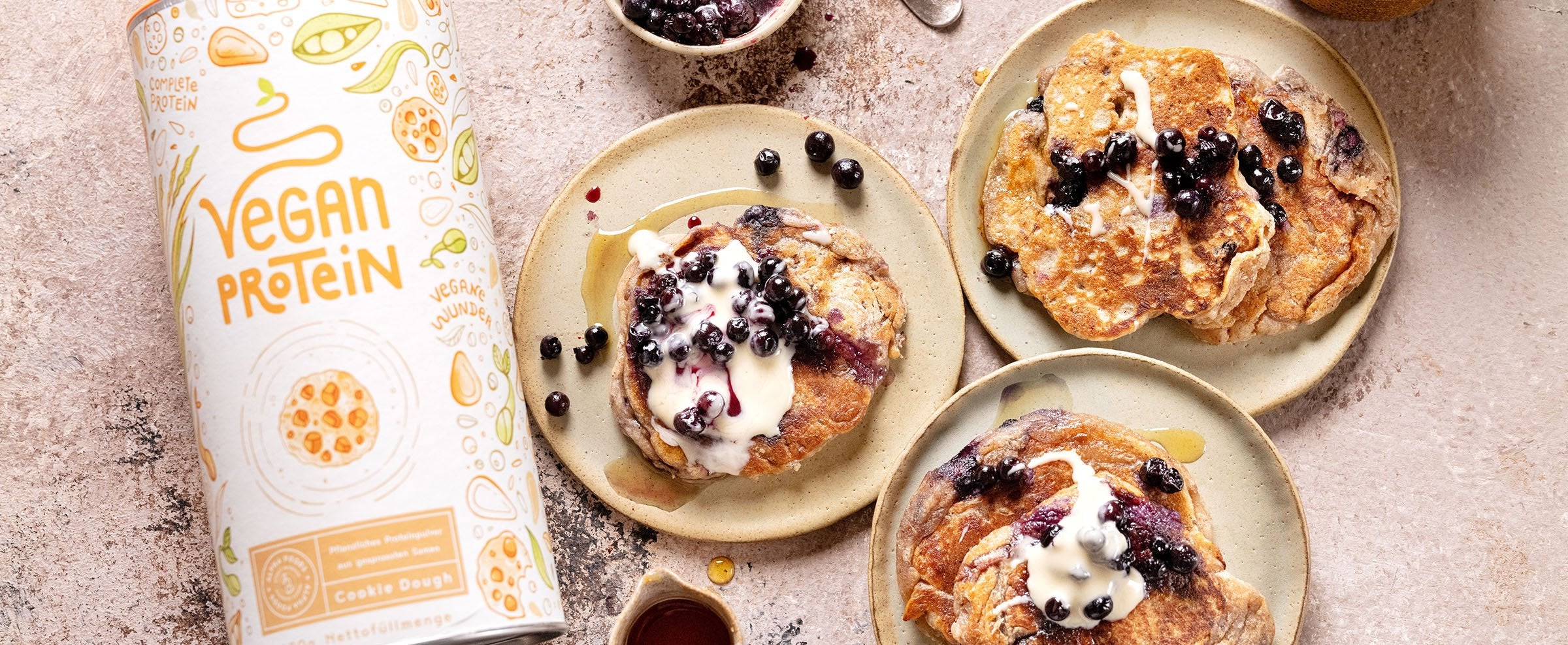 KOEKJESDEEG PROTEÏNE PANNENKOEKEN MET BOSBESSEN